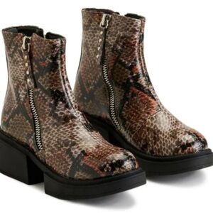 Seven7 Brown Brown Snake Vault Boots